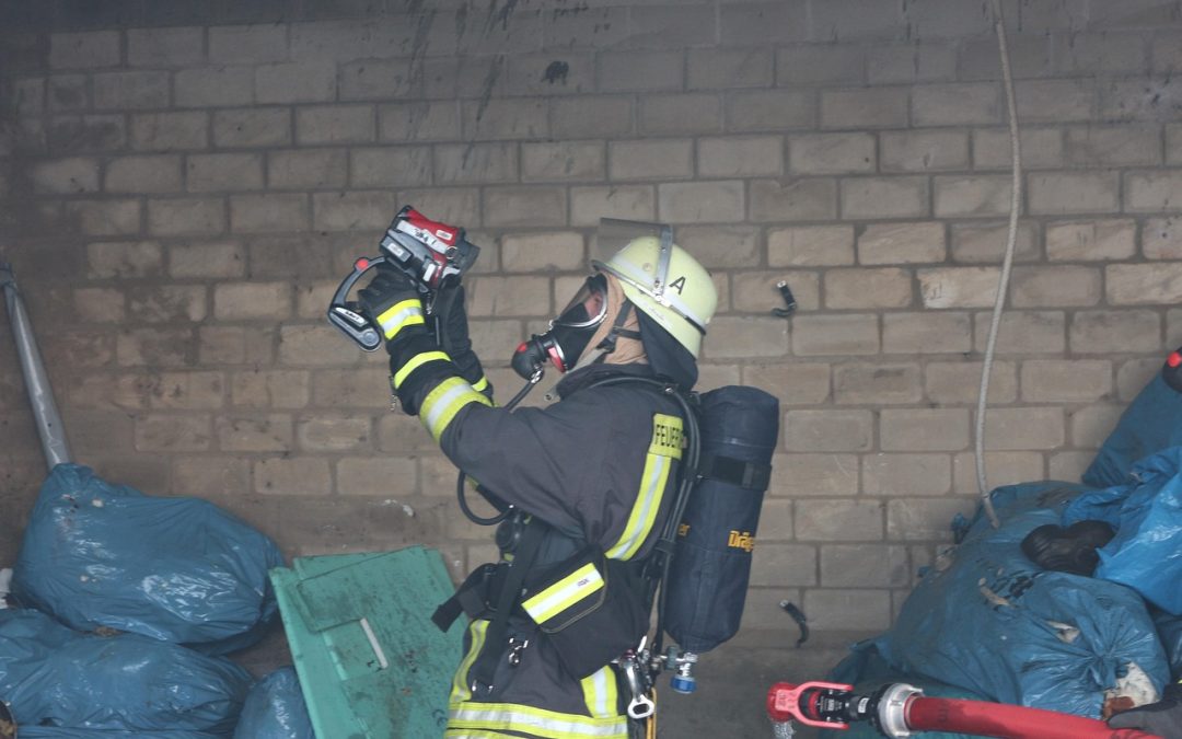 Dinas Damkar Belitung Bantu Kecelakaan Di Kebun Warga